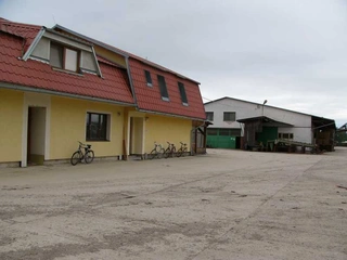 Geschäftsanteil / obchodní podíl 100% AGROREAL Podivín