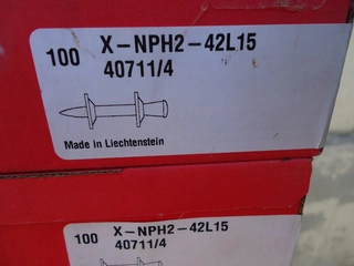 hřeby HILTI