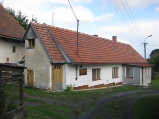 id. 1/2 podílu RD Štipoklasy u Lovčič