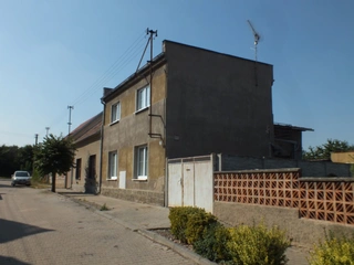 id. 1/2 podílu RD Veltrusy