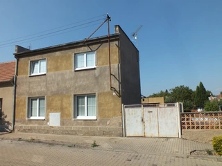 id. 1/2 podílu RD Veltrusy