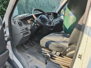 automobil Iveco Daily 35 S15 skříň - BESU Profistav s.r.o.