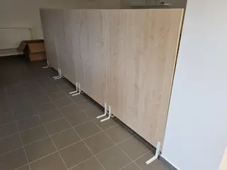  JR 02. Kancelářské vybavení