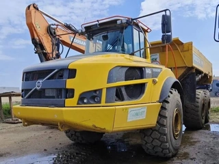 SGEF Kloubový dumper VOLVO A40G