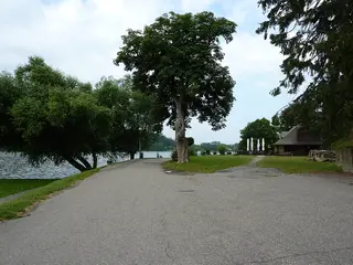 Komerční budovy Jedovnice, ul. Riviera