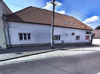 Komerční objekt Hluboké Mašůvky, okr. Znojmo