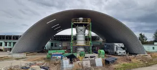 KGJ 03 Konstrukce haly, včetně izolačních panelů 121 ks.