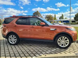 automobil Land Rover Discovery 5