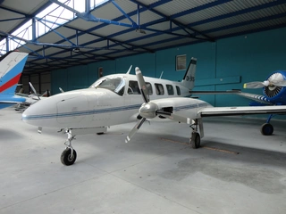 Letoun PIPER PA-31-350, OK-EKS