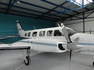 Letoun PIPER PA-31-350, OK-EKS