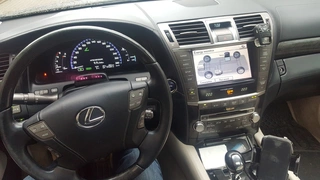 Lexus LS 600HL