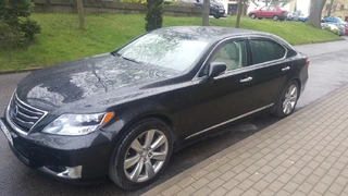 Lexus LS 600HL
