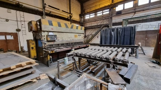 M & N Ostrov s. r. o., movité věci