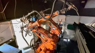 Magna 01. Robotické svařovací pracoviště