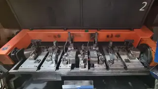 Magna 02. Robotické svařovací pracoviště