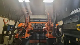 Magna 02. Robotické svařovací pracoviště