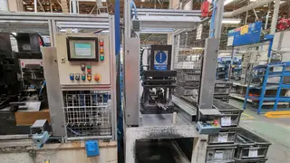 Magna 07. Pracoviště pro lisování a nýtování