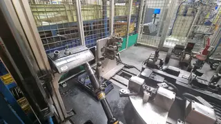 Magna 09. Pracoviště pro dokončovací montážní operace