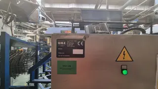 Magna 12. Pracoviště pro dokončovací montážní operace.