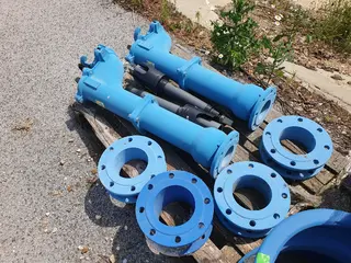 Prodej souboru materiálu pro vodovodní a kanalizační síť,     PSJ Hydrotranzit a.s.