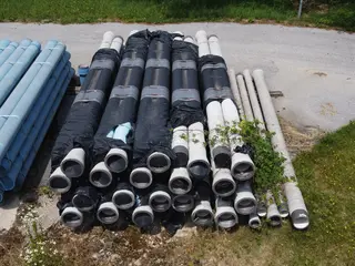 Prodej souboru materiálu pro vodovodní a kanalizační síť,     PSJ Hydrotranzit a.s.