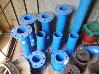 Prodej souboru materiálu pro vodovodní a kanalizační síť,     PSJ Hydrotranzit a.s.