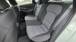 MÉDEA 01 - HYUNDAI I30 6AL 2417