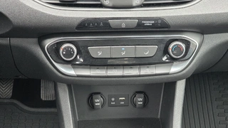 MÉDEA 01 - HYUNDAI I30 6AL 2417