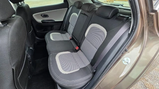 MÉDEA 08 - KIA CEED 1,6 CRDi 6AR 0446