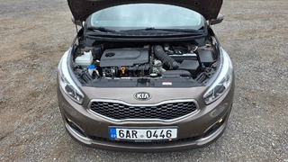 MÉDEA 08 - KIA CEED 1,6 CRDi 6AR 0446