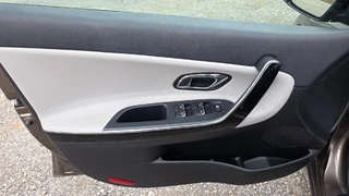 MÉDEA 08 - KIA CEED 1,6 CRDi 6AR 0446