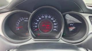 MÉDEA 09 - KIA CEED SW JD 1,6 GDI 6AY 2672
