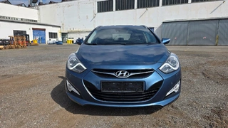 MÉDEA 216 - HYUNDAI i40 3AI 8421