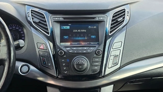 MÉDEA 216 - HYUNDAI i40 3AI 8421