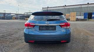 MÉDEA 216 - HYUNDAI i40 3AI 8421