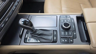 MÉDEA 219 - HYUNDAI GENESIS SND FULL SPEC 4AE 3484