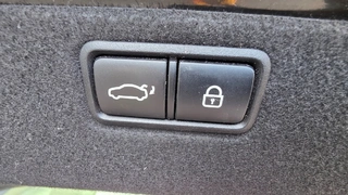 MÉDEA 219 - HYUNDAI GENESIS SND FULL SPEC 4AE 3484