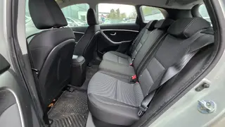 MÉDEA 21 - HYUNDAI I30 16 WG 1,6D LP TRIK KOMFORT 5AS 5493