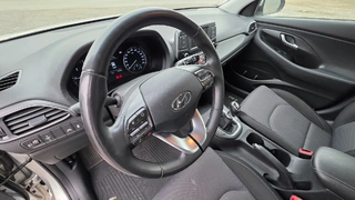 MÉDEA 24 - HYUNDAI I30 6AM 6115
