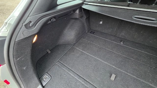 MÉDEA 24 - HYUNDAI I30 6AM 6115