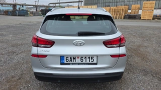 MÉDEA 24 - HYUNDAI I30 6AM 6115