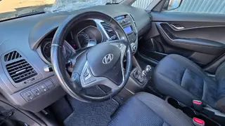 MÉDEA 25 - HYUNDAI IX20 16 1,6I 5AP 8372