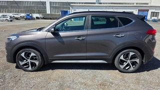 MÉDEA 28 - HYUNDAI TUCSON 6AN 9447