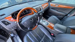 MÉDEA 32 - HYUNDAI EQUUS 3AE 3499