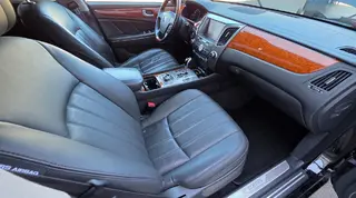 MÉDEA 32 - HYUNDAI EQUUS 3AE 3499