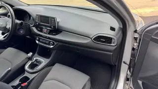 MÉDEA 33 - I30 6AK 9611