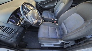 MÉDEA 37 - HYUNDAI IX20 TRIKOLOR 6AM 2833