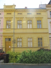 Mělník  penzion+ podkrovní byt 2+kk