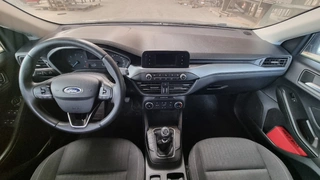 METALSTAV - Osobní automobil Ford Focus, 5SA4563