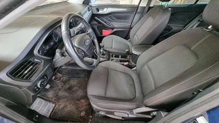 METALSTAV - Osobní automobil Ford Focus, 5SA4563